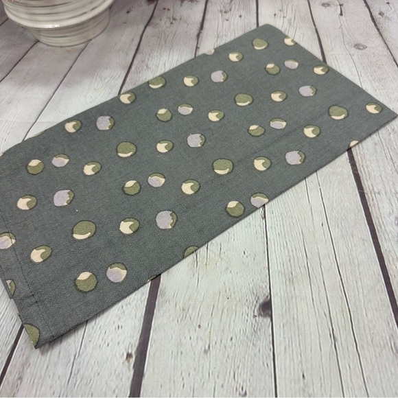 NWT karma Gray Polka Dot Kitchen tea Towel 100% cotton farm to table - Picture 3 of 3